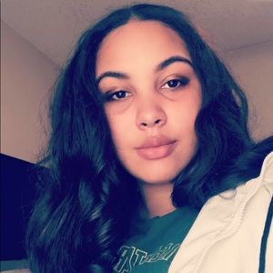 Meet your Posher, Brianna